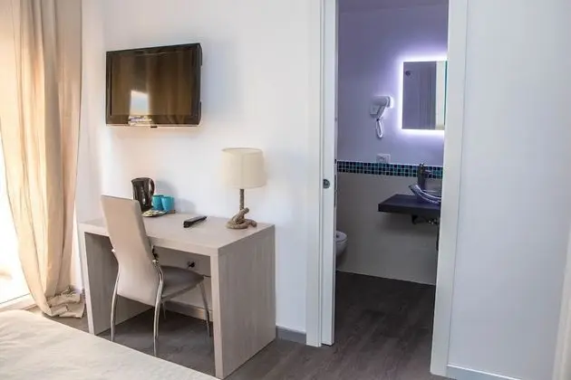 Comfort Tek Büyük Yataklı Oda, Balkon (Capri)
