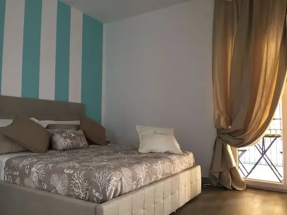 Tek Büyük Yataklı Oda, Balkon (Jeranto)