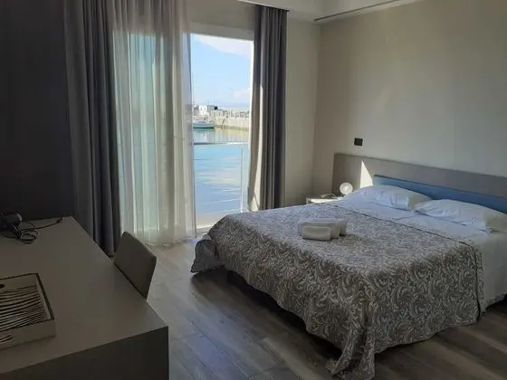 Superior Tek Büyük Yataklı Oda, Plaj Manzaralı (Room 6)