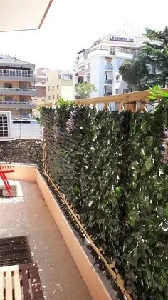 Üç Kişilik Oda, Balkon