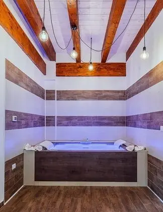 Deluxe Tek Büyük veya İki Ayrı Yataklı Oda, Jakuzi