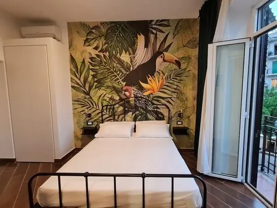 Tek Büyük Yataklı Oda, Balkon