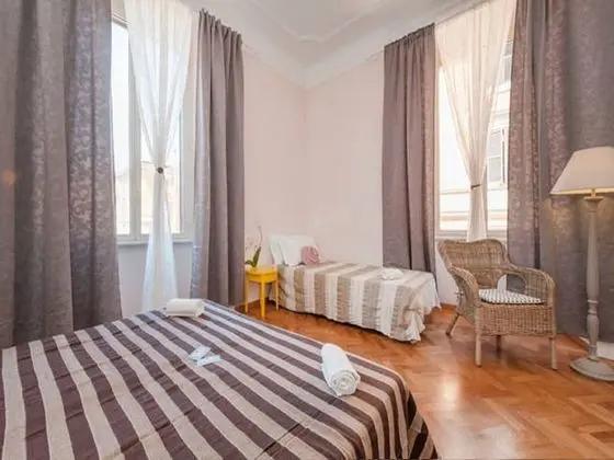 Design Dört Kişilik Oda