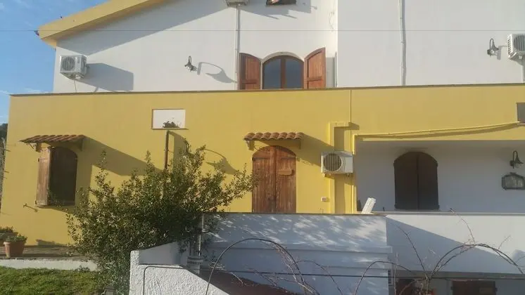 Comfort Apart Daire, Teras, Havuz Manzaralı