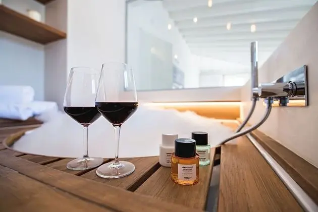 Honeymoon Süit, Jakuzi