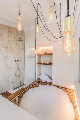 Honeymoon Süit, Jakuzi