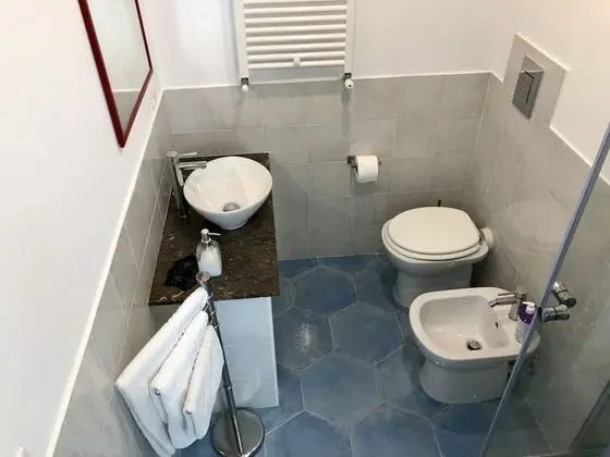 Comfort Tek Büyük veya İki Ayrı Yataklı Oda