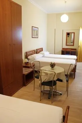 Üç Kişilik Oda, Balkon (Salvia)