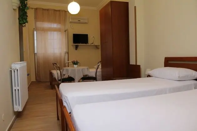 Üç Kişilik Oda, Balkon (Salvia)