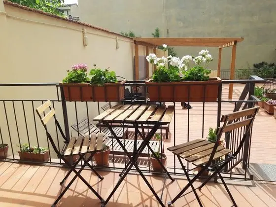 Tek Büyük Yataklı Oda, Teras