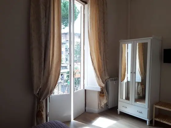 Tek Büyük Yataklı Oda, Teras