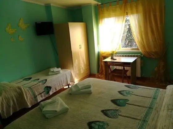 Classic Üç Kişilik Oda