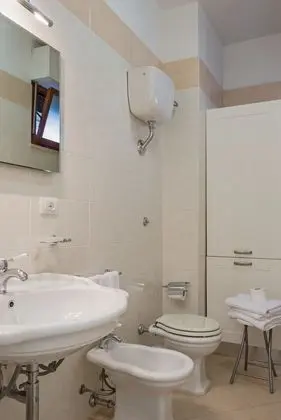 Comfort Dört Kişilik Oda, Kule
