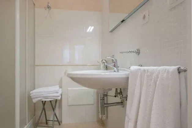 Comfort Dört Kişilik Oda, Kule