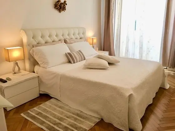 Deluxe Tek Büyük Yataklı Oda, Banyolu/Duşlu