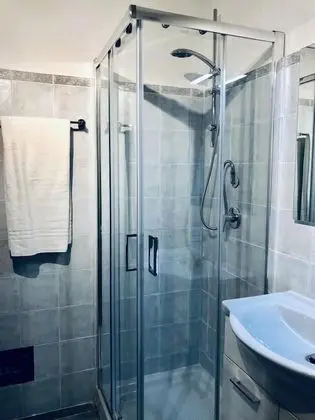 Family Oda, Balkon (Bugerru)