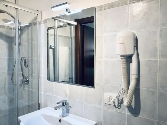 Family Oda (Caladomestica)