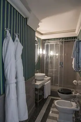 Junior Süit, 1 En Büyük (King) Boy Yatak