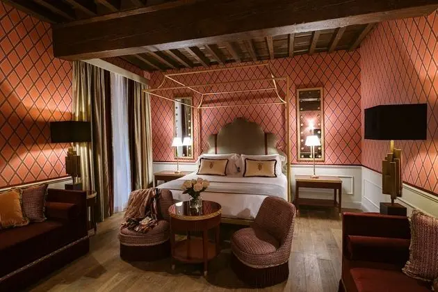 Süit, 1 En Büyük (King) Boy Yatak