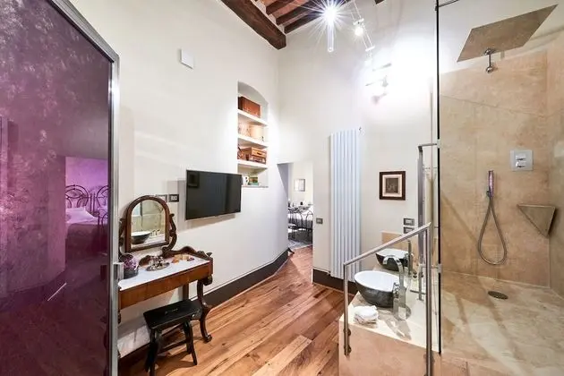 Deluxe Oda, 1 En Büyük (King) Boy Yatak, Tepe Manzaralı