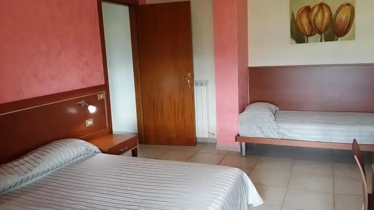 Business Üç Kişilik Oda, Engellilere Uygun, Vadi Manzaralı