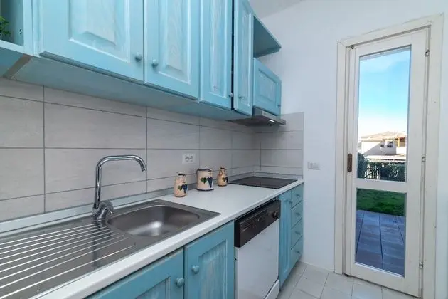 Family Apart Daire, Birden Çok Yatak, 2 Banyolu, Bahçeli (Il Vecchio Faro 15 150Mt From The)