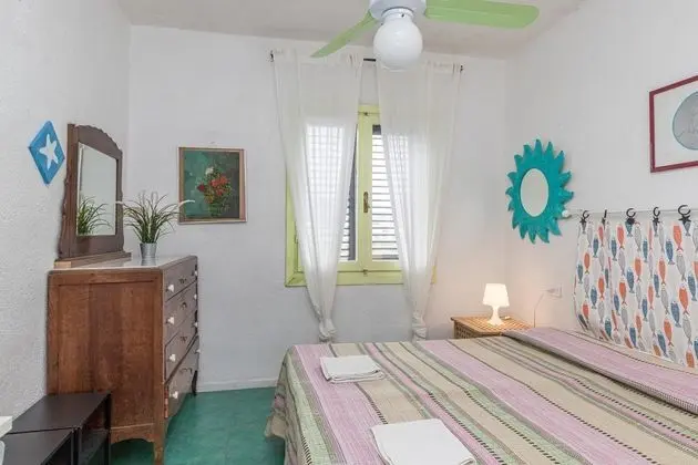 Family Sıra Ev, 1 Çift Kişilik Yatak ve Çekyat (Il Vecchio Faro A42 150Mt From The)