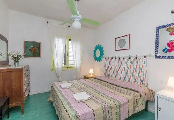 Family Sıra Ev, 1 Çift Kişilik Yatak ve Çekyat (Il Vecchio Faro A42 150Mt From The)