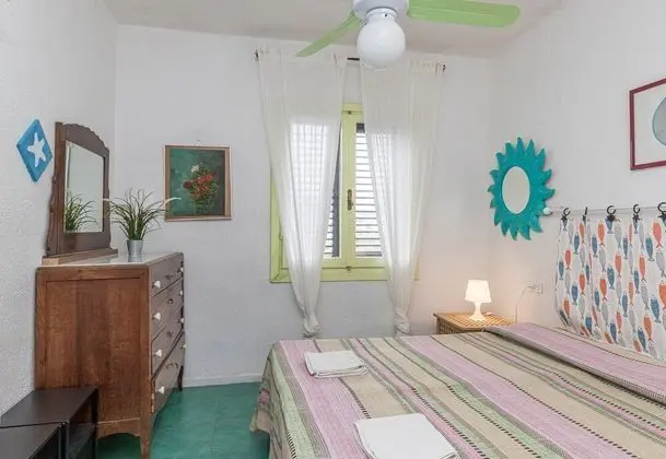 Family Sıra Ev, 1 Çift Kişilik Yatak ve Çekyat (Il Vecchio Faro A42 150Mt From The)