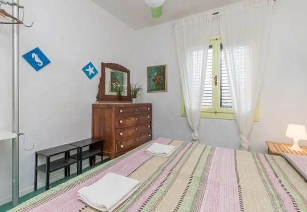 Family Sıra Ev, 1 Çift Kişilik Yatak ve Çekyat (Il Vecchio Faro A42 150Mt From The)