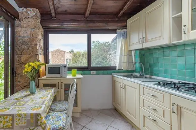 Family Apart Daire, Birden Çok Yatak, Bahçeli (Il Vecchio Faro Piras 150Mt From The)