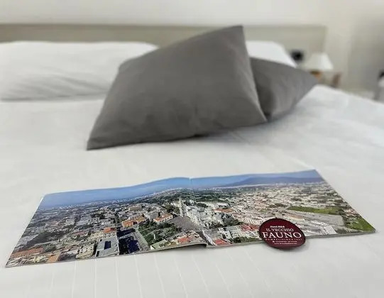 Tek Büyük veya İki Ayrı Yataklı Oda, Bahçe Manzaralı