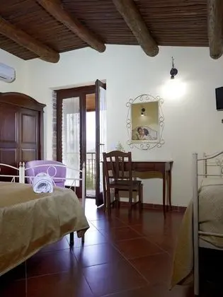 Tek Büyük Yataklı Oda, 1 Büyük (Queen) Boy Yatak