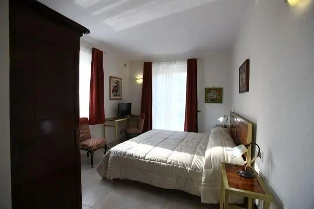 Tek Büyük veya İki Ayrı Yataklı Oda, Balkon, Dağ Manzaralı