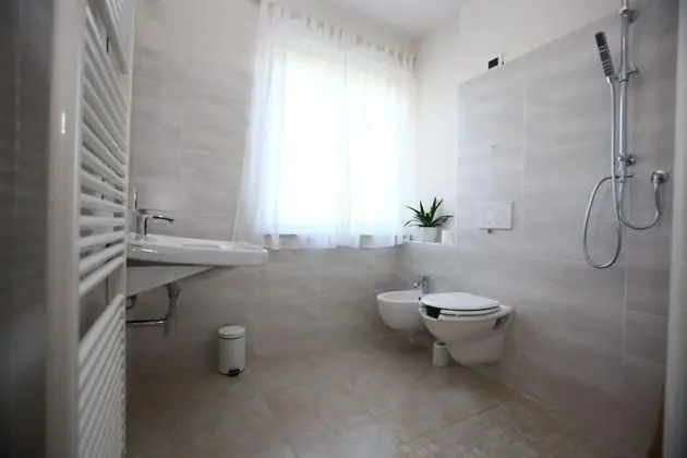 Tek Büyük veya İki Ayrı Yataklı Oda, Balkon, Dağ Manzaralı