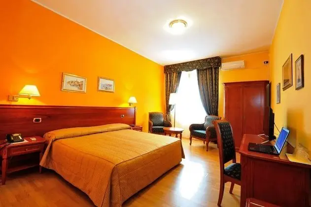 Superior Tek Büyük veya İki Ayrı Yataklı Oda