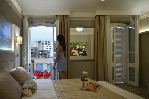 Tek Büyük veya İki Ayrı Yataklı Oda, Balkon