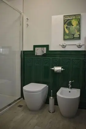 Tek Büyük veya İki Ayrı Yataklı Oda, Balkon