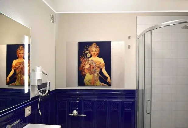 Tek Büyük veya İki Ayrı Yataklı Oda, Şehir Manzaralı