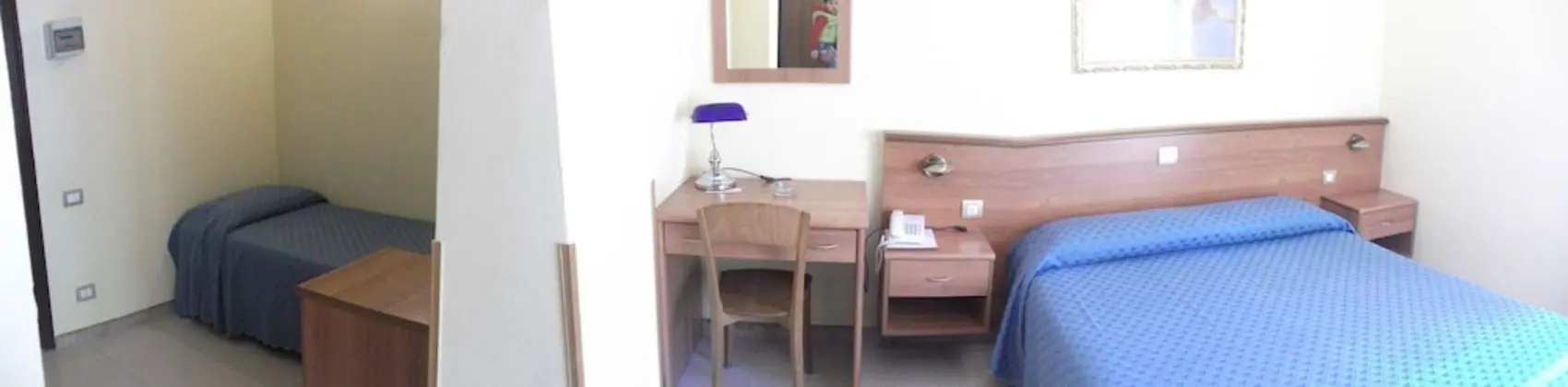 Üç Kişilik Oda