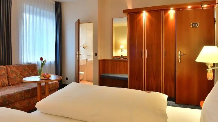 Comfort Tek Büyük Yataklı Oda