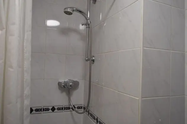 Economy Tek Büyük Yataklı Oda