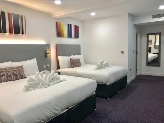 Dört Kişilik Oda, Banyolu/Duşlu