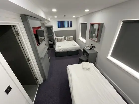 Deluxe Dört Kişilik Oda, Engellilere Uygun, Banyolu/Duşlu