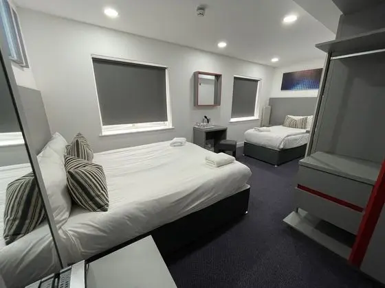 Deluxe Dört Kişilik Oda, Engellilere Uygun, Banyolu/Duşlu