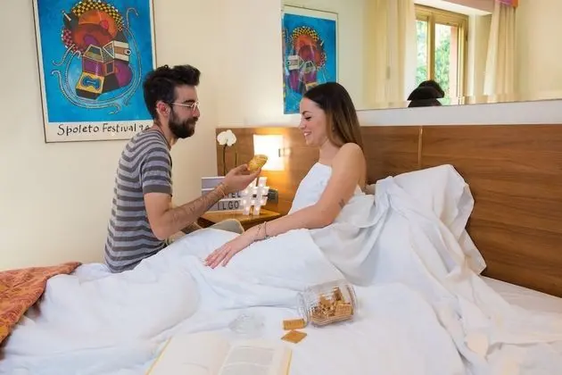 Classic Tek Büyük veya İki Ayrı Yataklı Oda