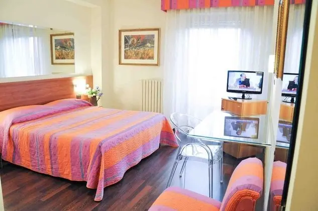 Superior Tek Büyük veya İki Ayrı Yataklı Oda