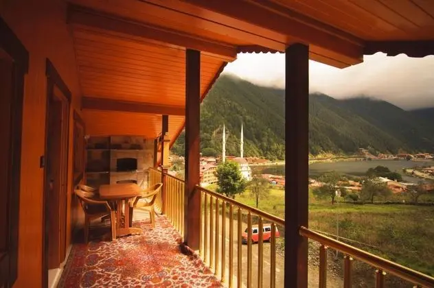 Suite, Göl Manzaralı