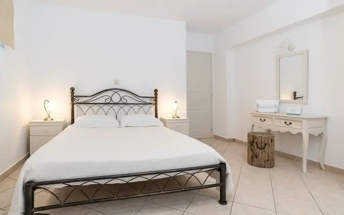 Grand Villa