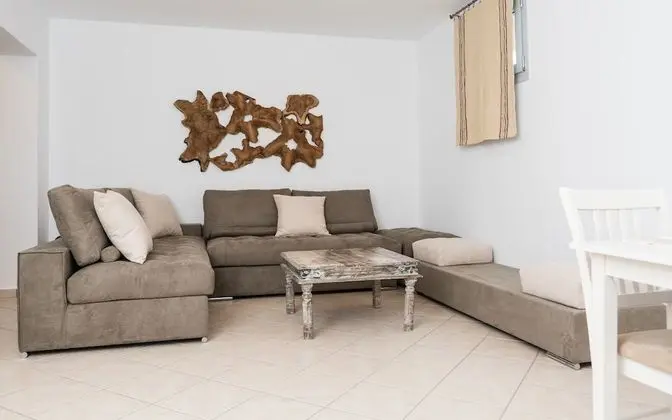 Grand Villa